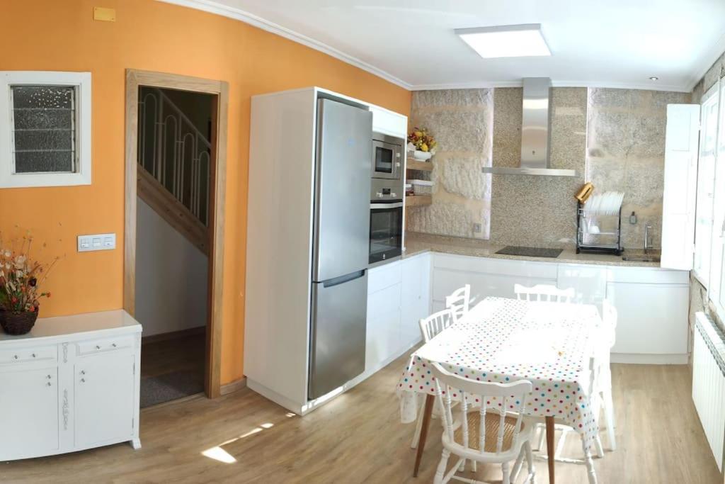 Casa Carmina: Casa Para Pequenos Grupos En El Corazon De Galicia O Irixo Екстериор снимка